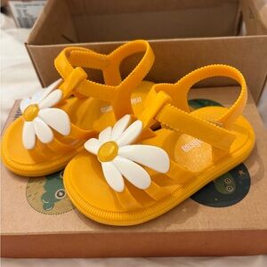 Mini Melissa Yellow Sandals with Daisy Accent